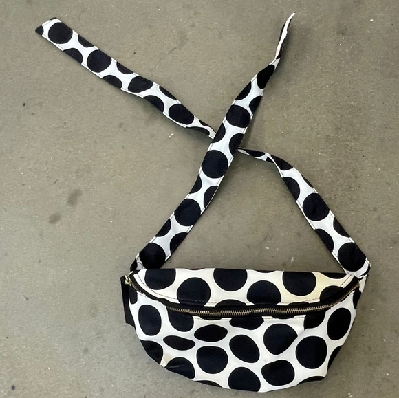 Preloved Who What Wear fanny pack - Picture 1 of 2